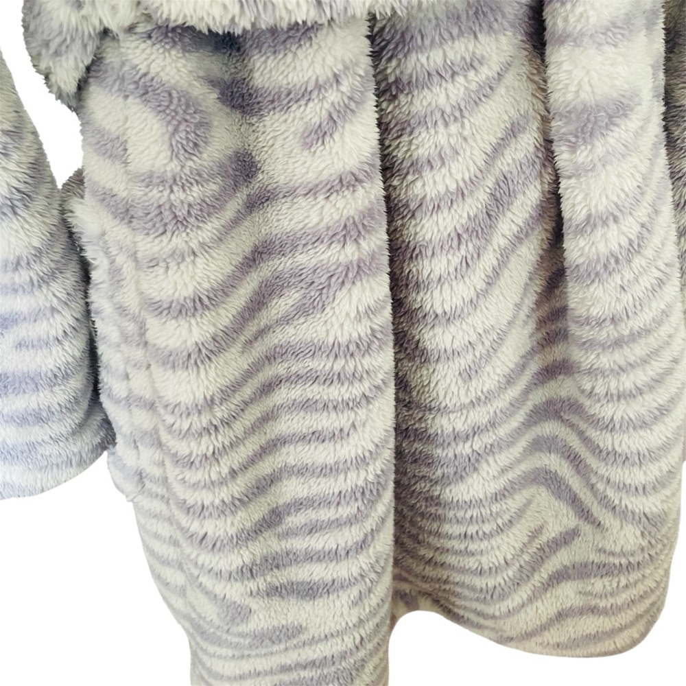 Ugg Soft Aarti Zebra Print Women’s Shearling Size Small Robe - Picture 3 of 6